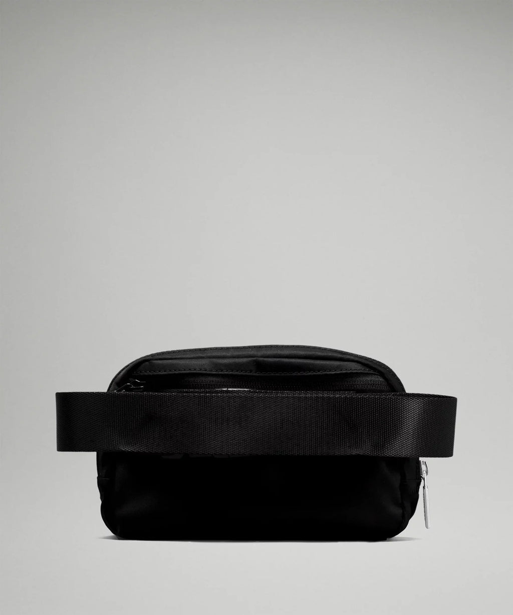 Lululemon everywhere belt bag
